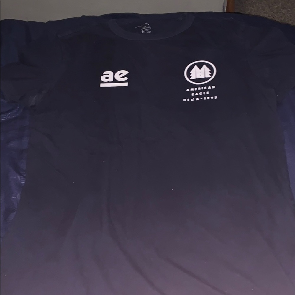 American eagle T-shirt